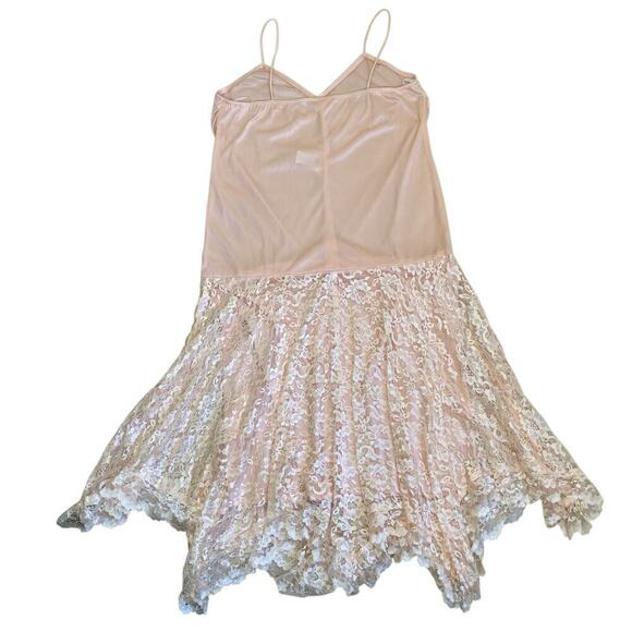 JCPenney Vintage 80s Lace Slip Dress Drop Waist Bias Cut Handkerchief Hem Peach - Picture 13 of 16